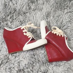 Kenneth cole red wedges sneaker